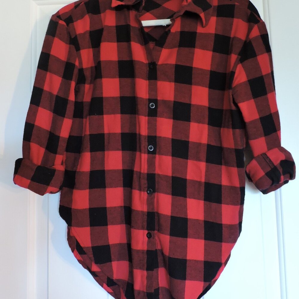 XS Harper Heritage Women's Red and Black Plaid Flannel Shirt